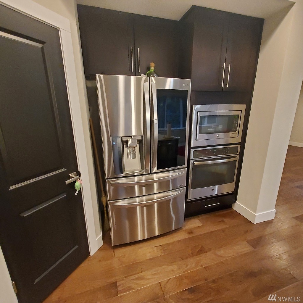 20529 3rd Avenue Southeast Bothell, WA 98012 - Photo 5 of 40