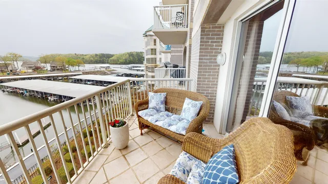 $299,999 | 323 Cr 380 Road, Unit P407, Iuka, MS 38852