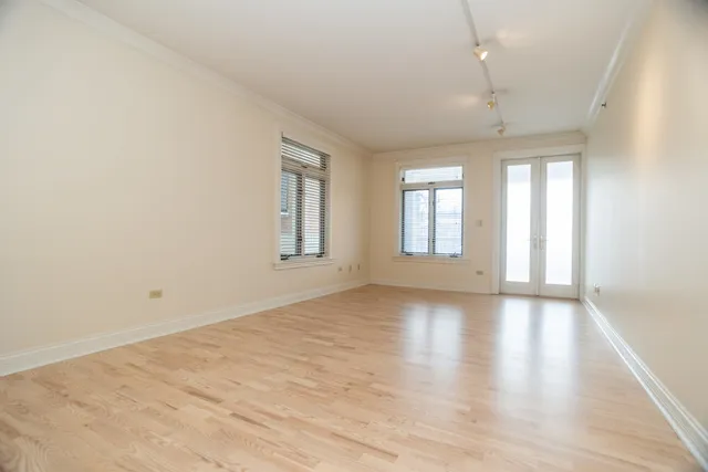 $280,000 | 5230 North Kenmore Avenue, Unit 3C, Chicago, IL 60640