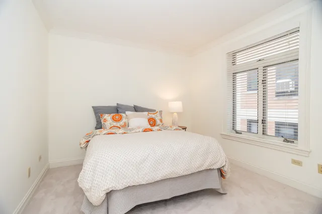 $280,000 | 5230 North Kenmore Avenue, Unit 3C, Chicago, IL 60640