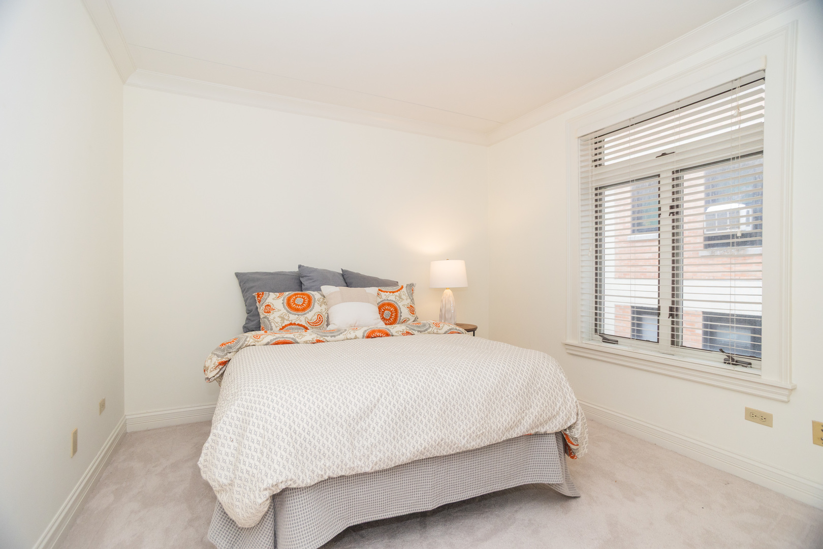 5230 North Kenmore Avenue, Unit 3C Chicago, IL 60640 - Photo 5 of 12