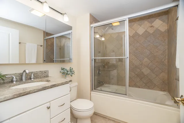 $280,000 | 5230 North Kenmore Avenue, Unit 3C, Chicago, IL 60640