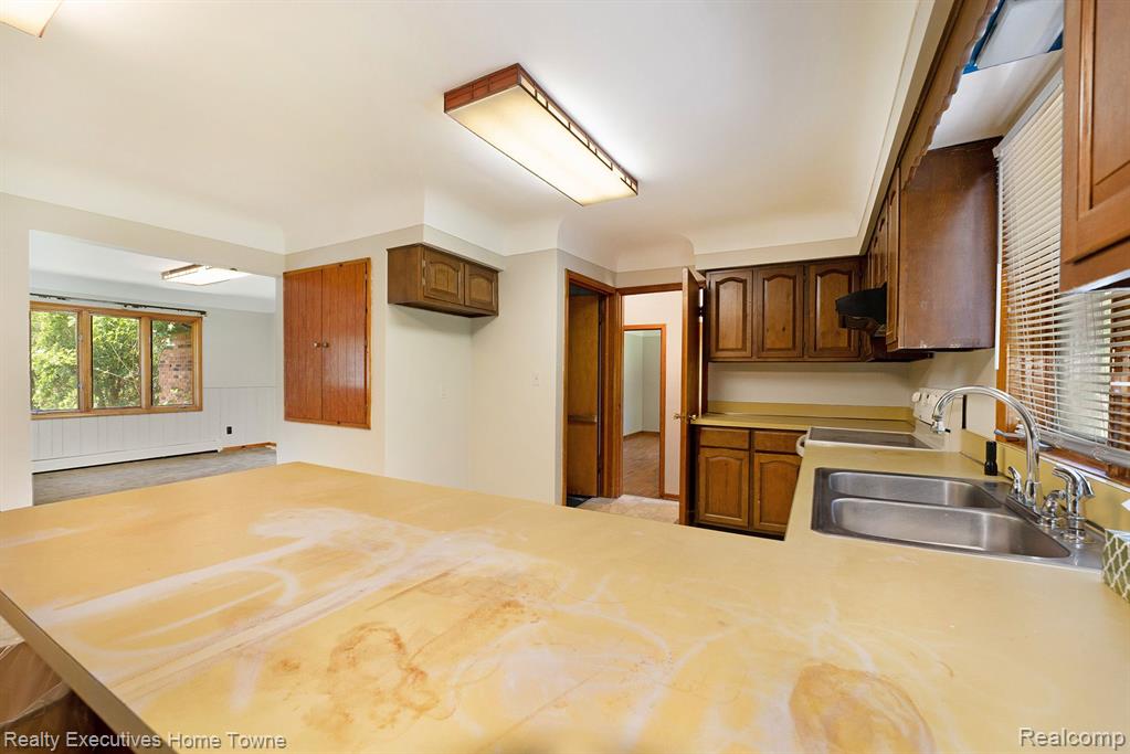 1130 Parks Road Goodells, MI 48027 - Photo 6 of 40