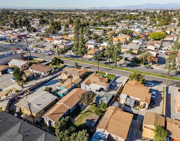 $1,200,000 | 7032 Somerset Boulevard, Paramount, CA 90723