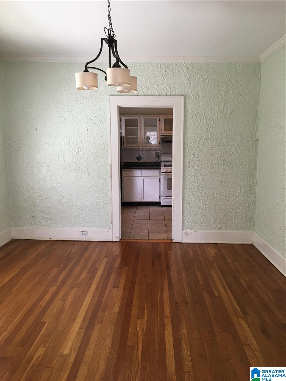 622 46th Street South Birmingham, AL 35222 - Photo 5 of 15