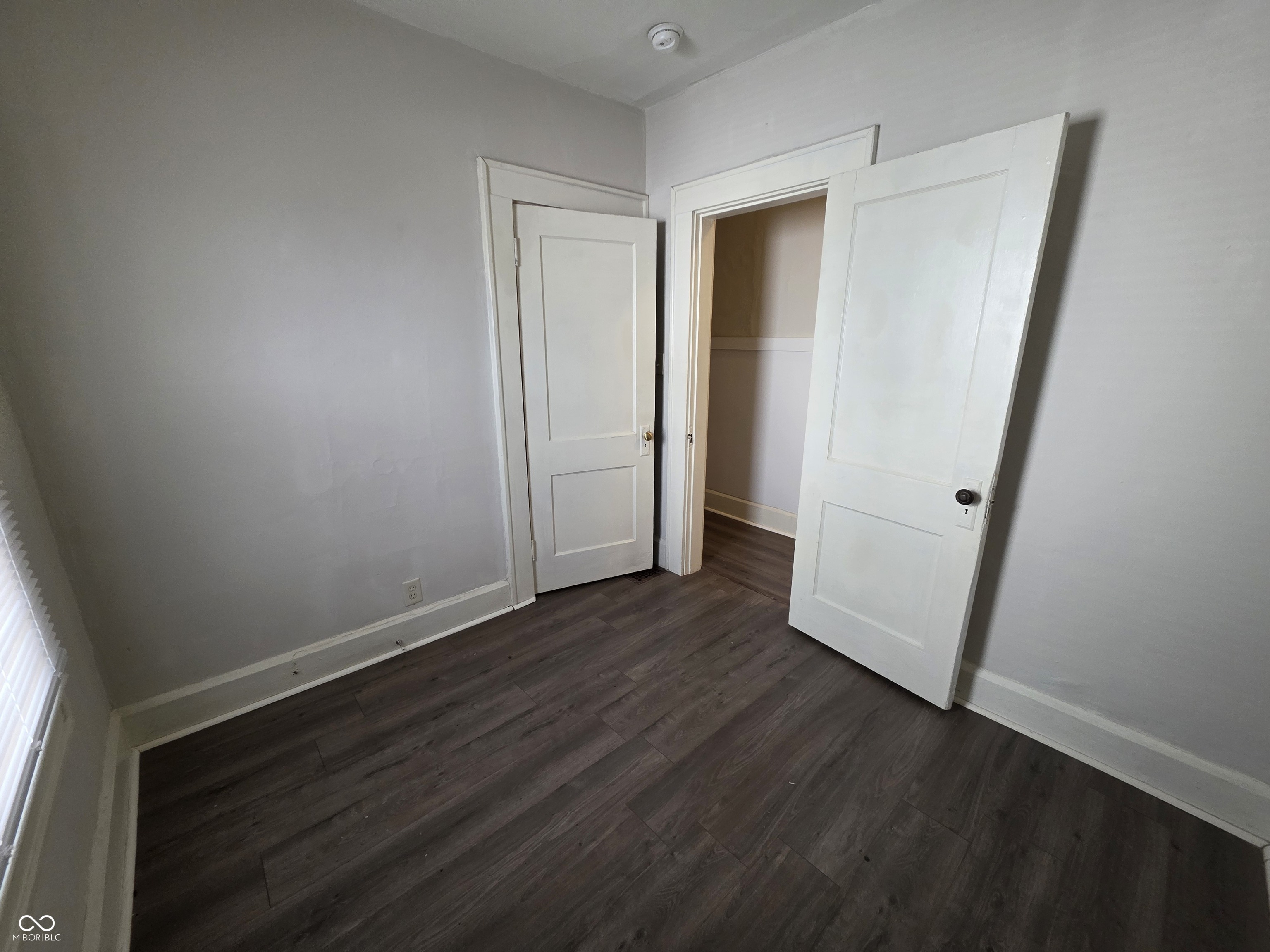 128 South Butler Avenue Indianapolis, IN 46219 - Photo 9 of 11