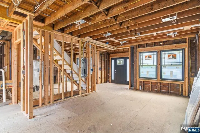 $450,000 | 307 Hillside Avenue, Nutley, NJ 07110