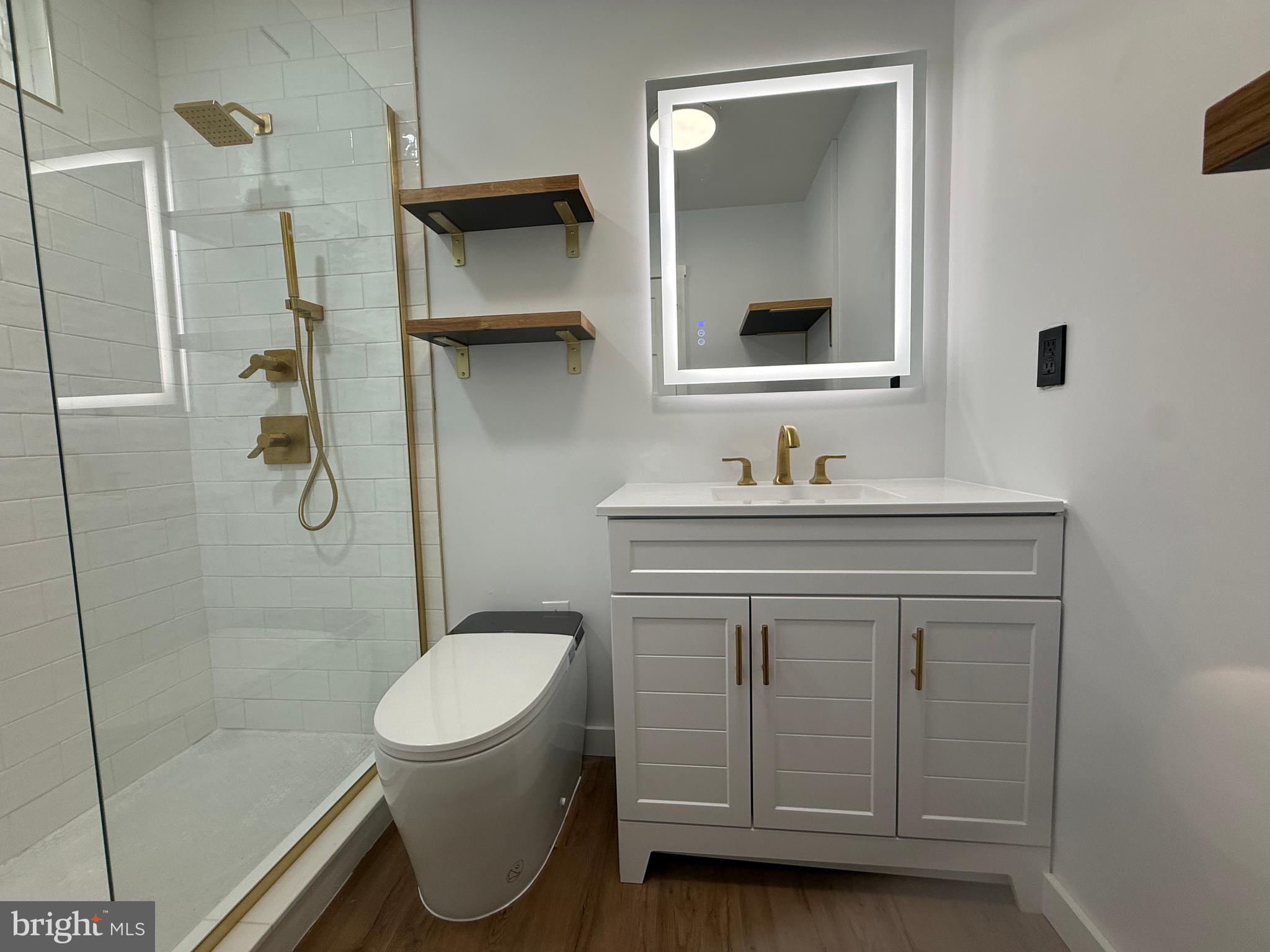 39 Birch Road Villas, NJ 08251 - Photo 33 of 68 Modern Luxury Bathroom w/ Gold Finishes