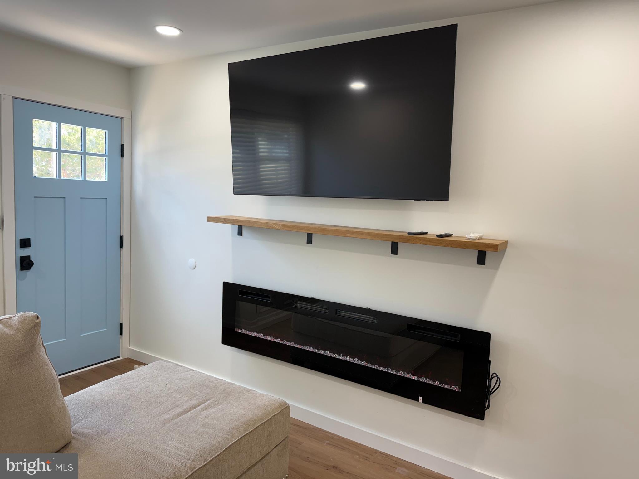 39 Birch Road Villas, NJ 08251 - Photo 8 of 68 65" TV w/ Electric Fireplace