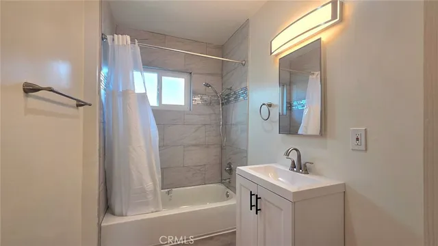 $1,995 | 1803 West Sumac Lane, Unit 5, Anaheim, CA 92804