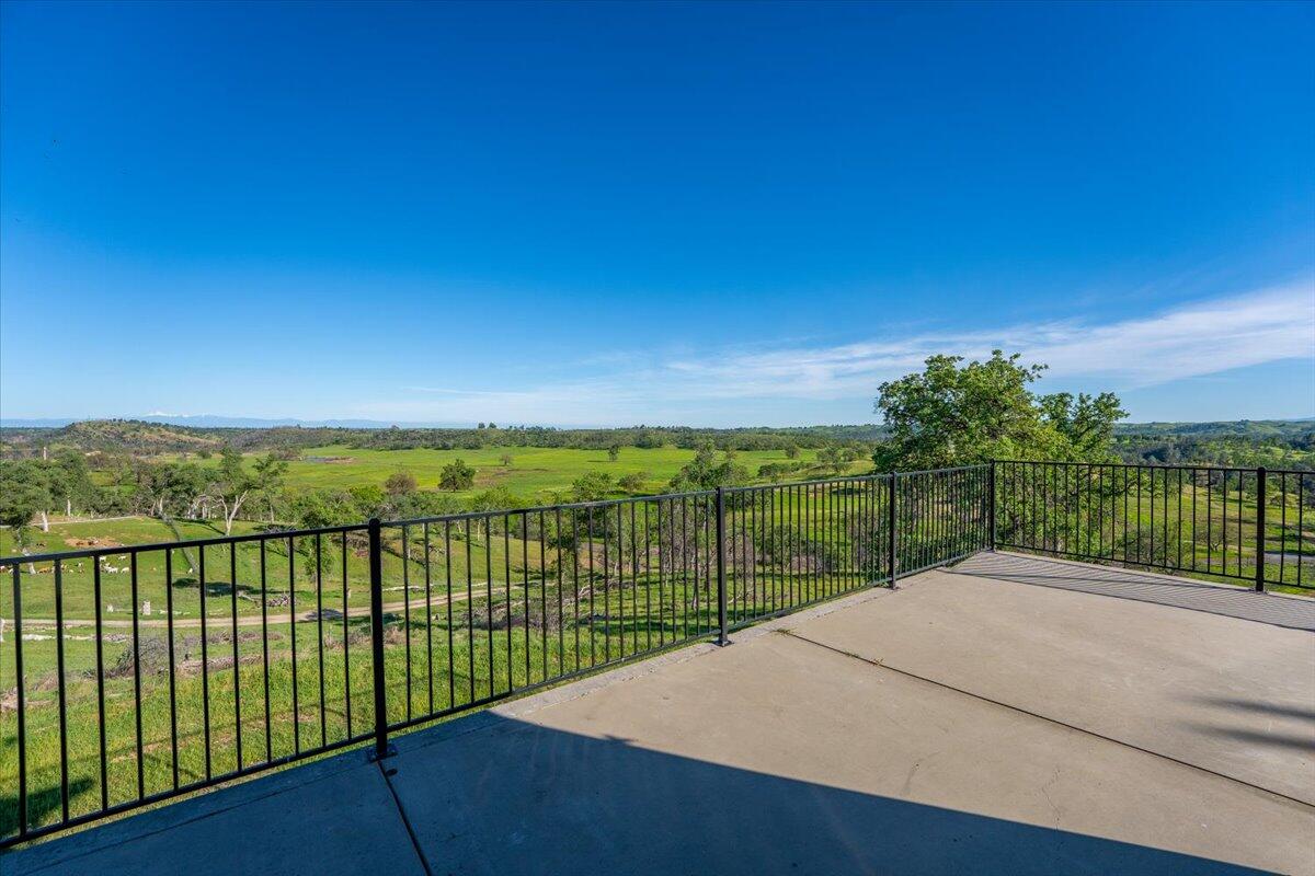 12064 Platina Road Igo, CA 96047 - Photo 33 of 42 54-12064 Platina Rd - E-28