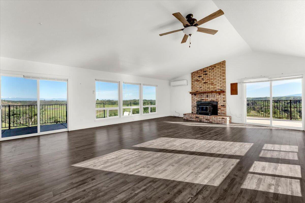 12064 Platina Road Igo, CA 96047 - Photo 8 of 42 08-12064 Platina Rd - I-19