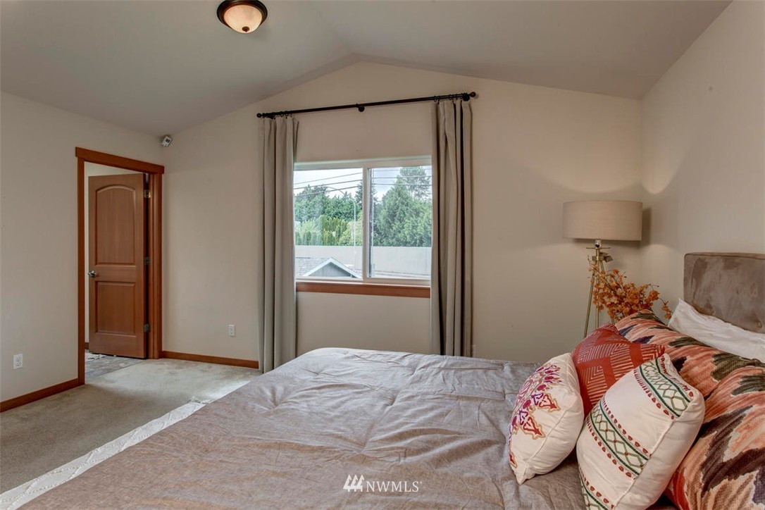 20812 10th Avenue Southeast Bothell, WA 98021 - Photo 15 of 24