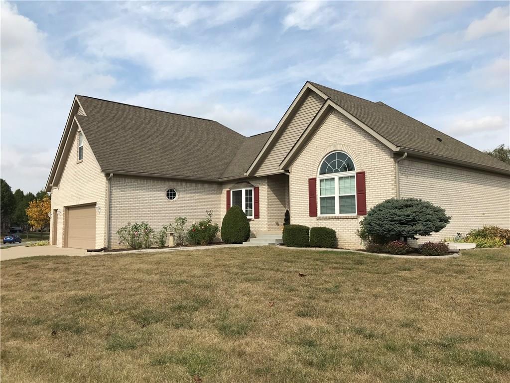 927 Planters Road Indianapolis, IN 46239 - Photo 2 of 44 Gallery Image 2