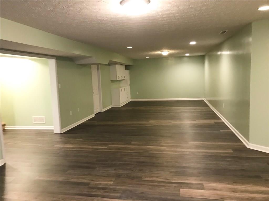 927 Planters Road Indianapolis, IN 46239 - Photo 30 of 44 Gallery Image 30
