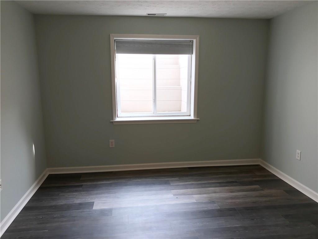 927 Planters Road Indianapolis, IN 46239 - Photo 34 of 44 Gallery Image 34