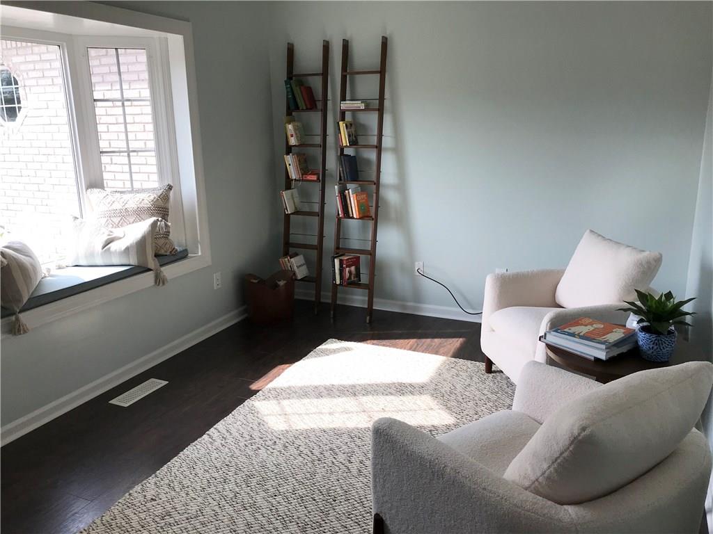 927 Planters Road Indianapolis, IN 46239 - Photo 5 of 44 Gallery Image 5