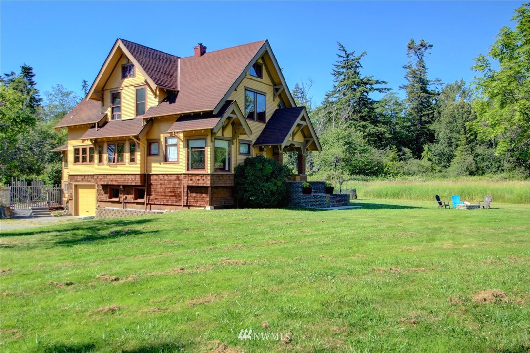 6241 South Shore Road Anacortes, WA 98221 - Photo 2 of 25 Gallery Image 2