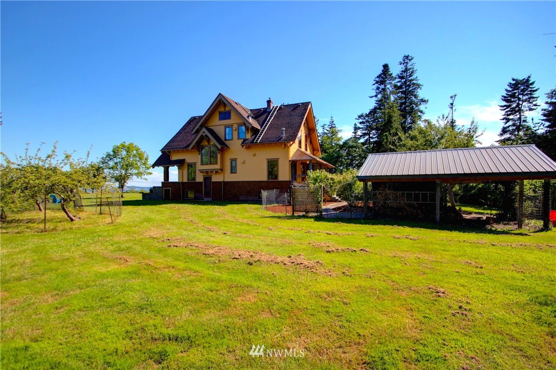 6241 South Shore Road Anacortes, WA 98221 - Photo 5 of 25 Gallery Image 5
