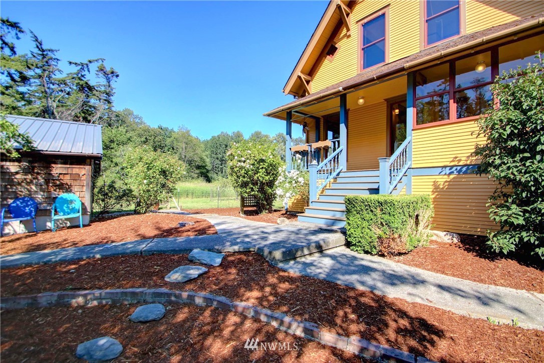 6241 South Shore Road Anacortes, WA 98221 - Photo 6 of 25 Gallery Image 6