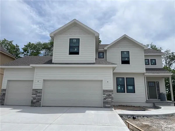 $579,950 | 1961 Longview Drive, Liberty, MO 64068