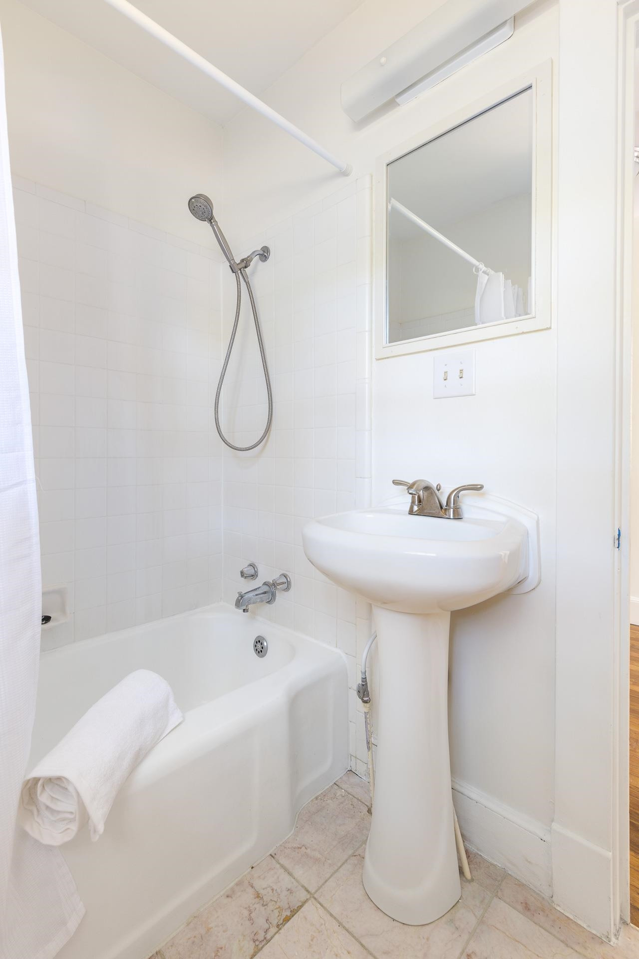 1126 Thompson Road Durham, NC 27704 - Photo 22 of 30 Photo 22