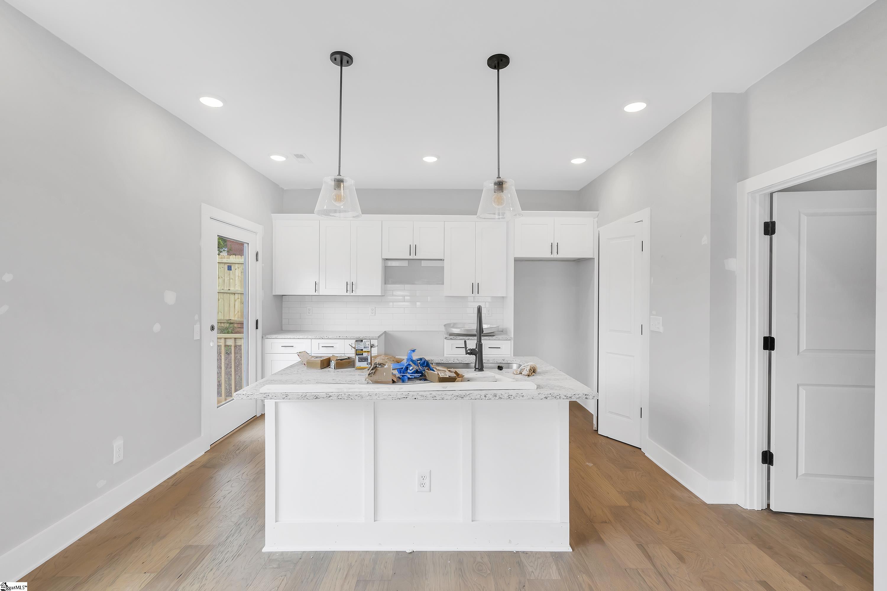 114 Joseph Mathis Way Greenville, SC 29607 - Photo 4 of 21 Gallery Image 4