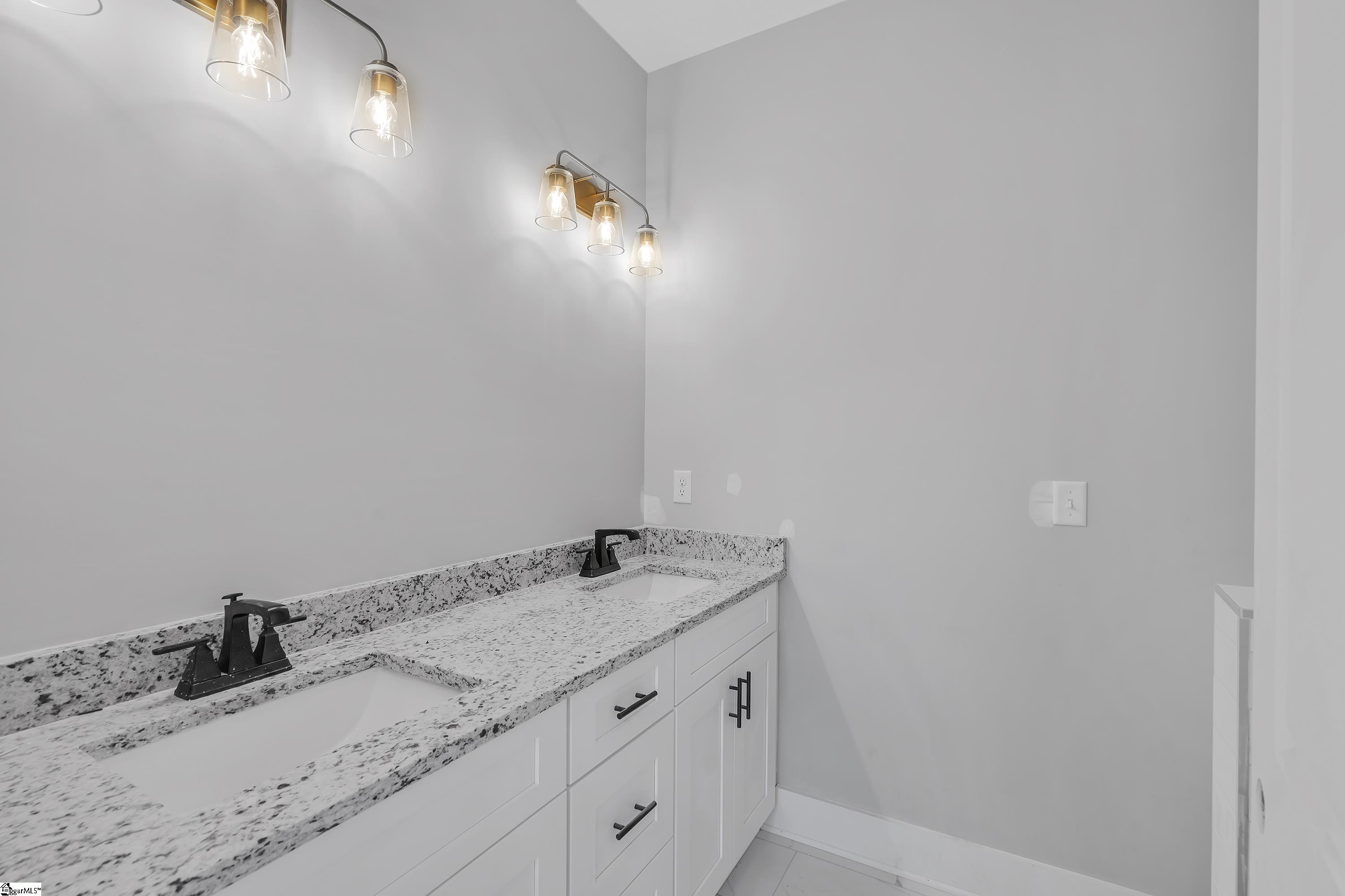 114 Joseph Mathis Way Greenville, SC 29607 - Photo 8 of 21 Gallery Image 8