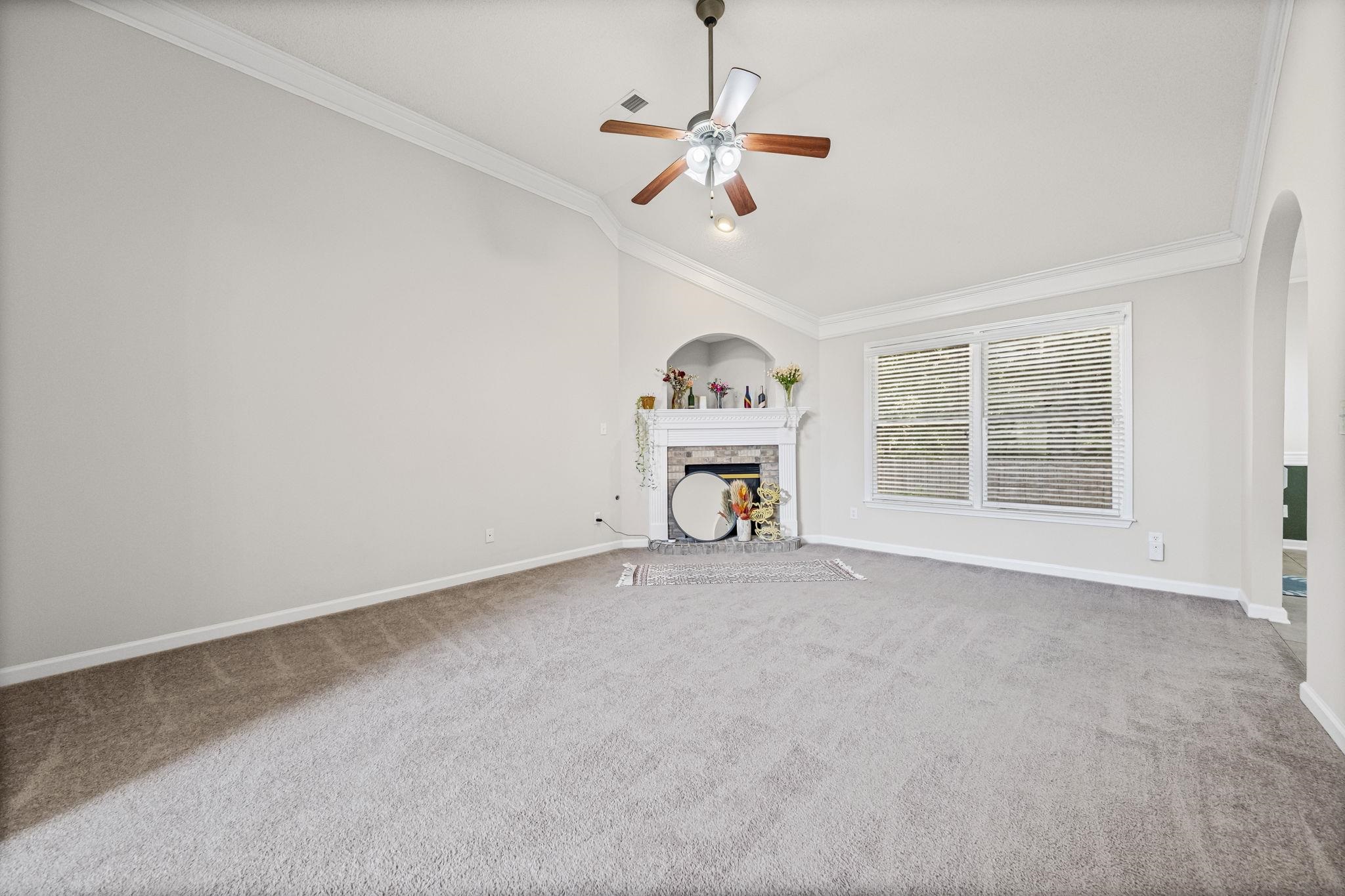 10467 Juneau Way Collierville, TN 38017 - Photo 7 of 34 a view of an empty room with a window