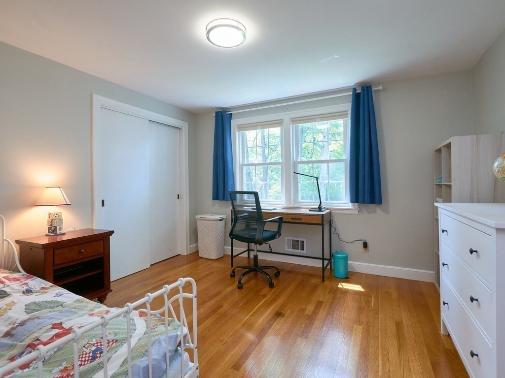 25 Maurice Road Wellesley, MA 02482 - Photo 16 of 28 Gallery Image 16