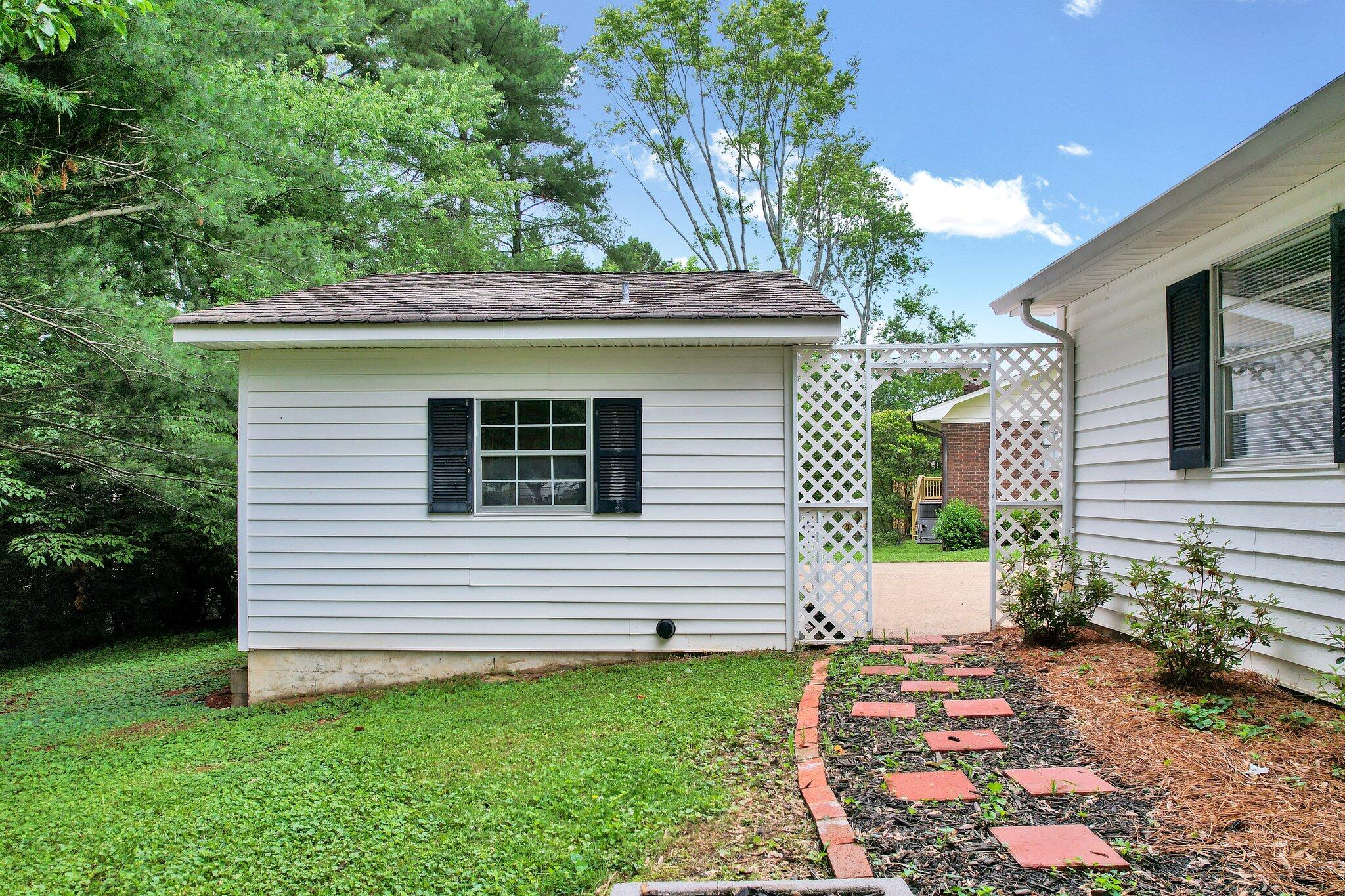 3743 Springdale Drive Northeast Cleveland, TN 37312 - Photo 10 of 47 10-web-or-mls-DJI_0850