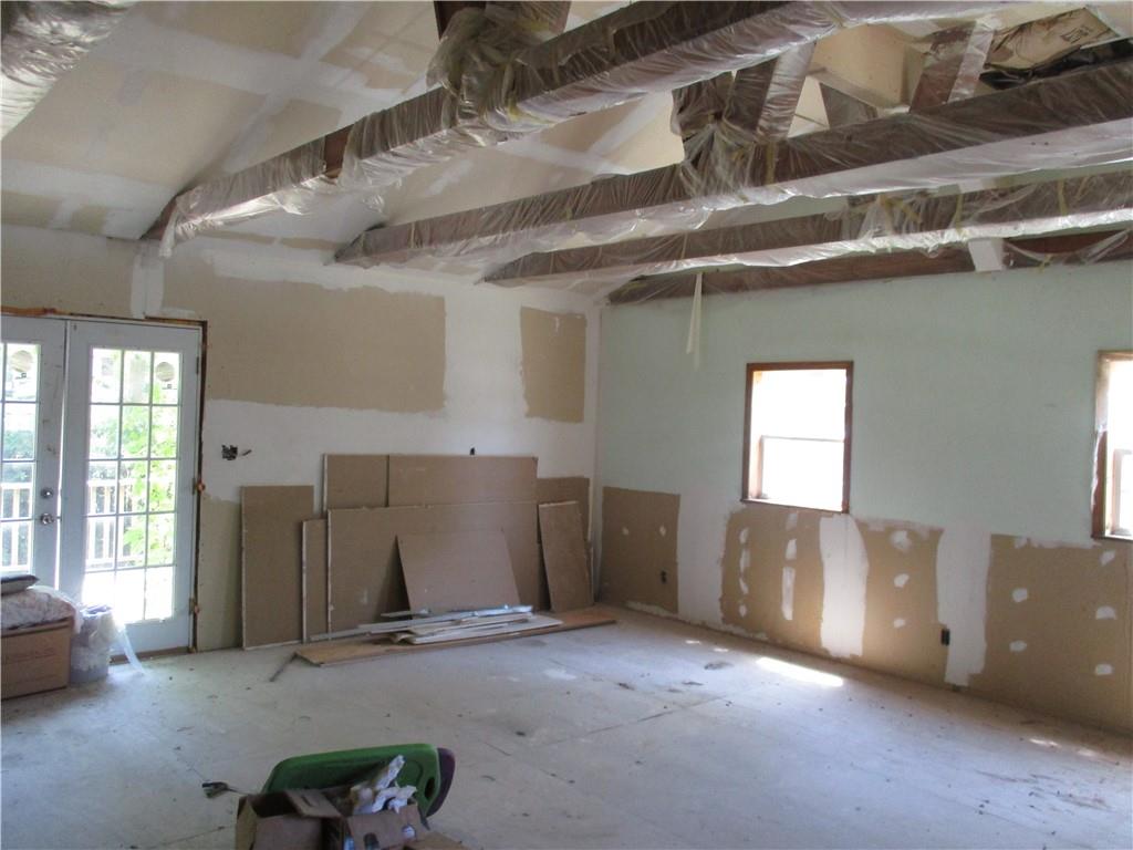 197 Southwest 92nd Terrace Columbus, KS 66725 - Photo 15 of 35