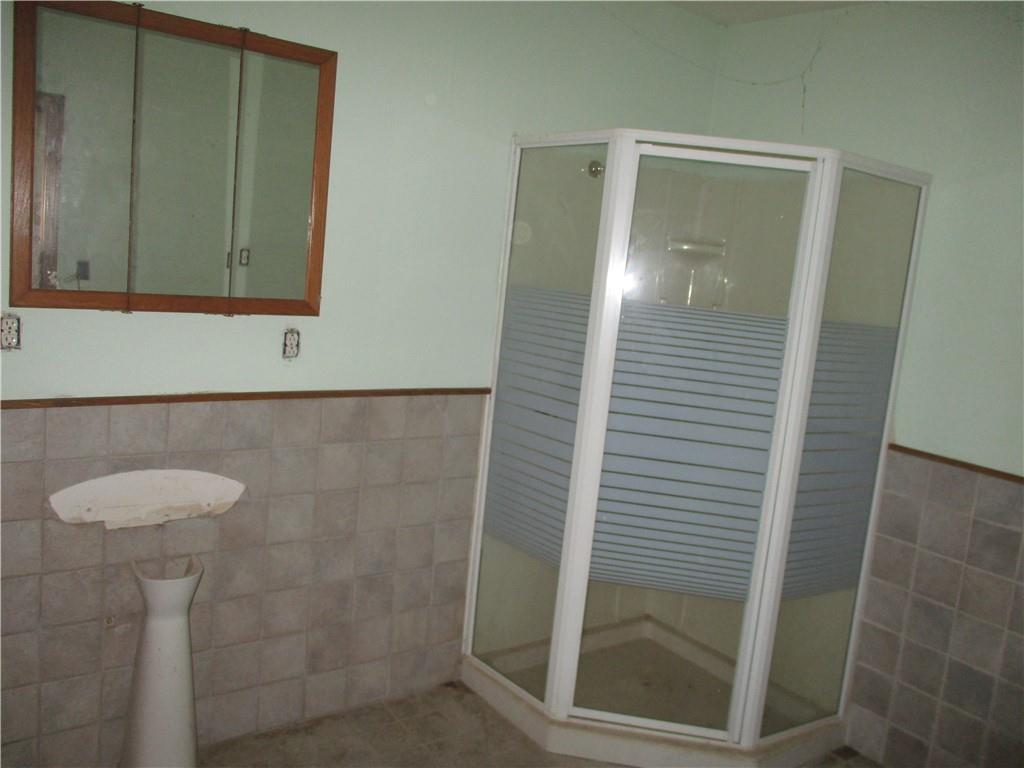 197 Southwest 92nd Terrace Columbus, KS 66725 - Photo 16 of 35