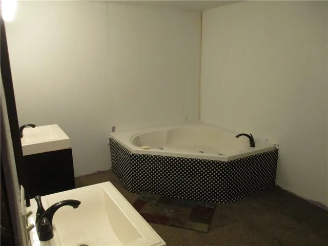 $85,000 | 197 Southwest 92nd Terrace, Columbus, KS 66725