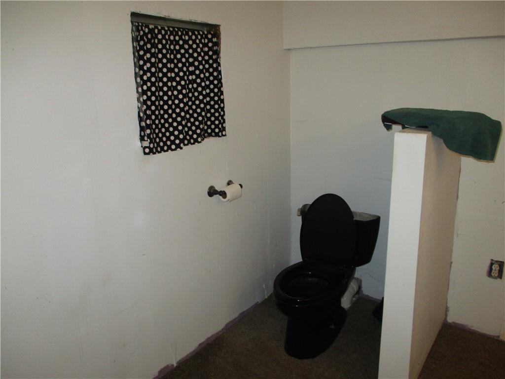 197 Southwest 92nd Terrace Columbus, KS 66725 - Photo 23 of 35