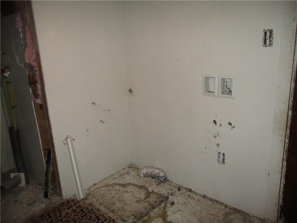 197 Southwest 92nd Terrace Columbus, KS 66725 - Photo 24 of 35