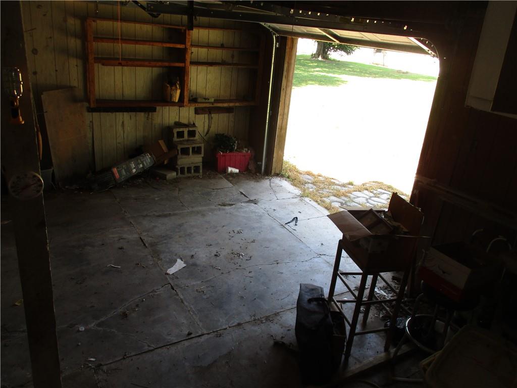 197 Southwest 92nd Terrace Columbus, KS 66725 - Photo 26 of 35