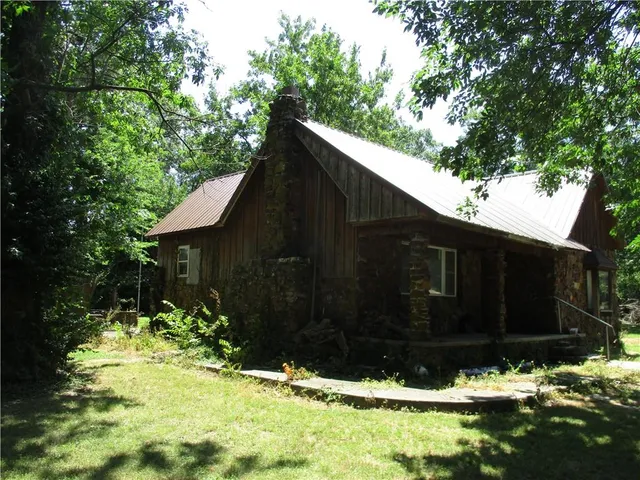 $85,000 | 197 Southwest 92nd Terrace, Columbus, KS 66725