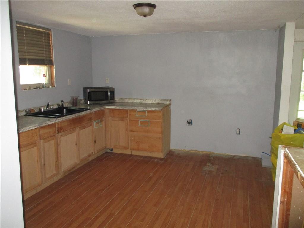 197 Southwest 92nd Terrace Columbus, KS 66725 - Photo 34 of 35