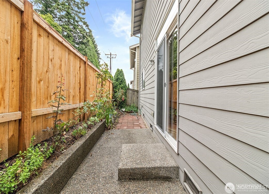 22709 44th Drive Southeast Bothell, WA 98021 - Photo 23 of 25