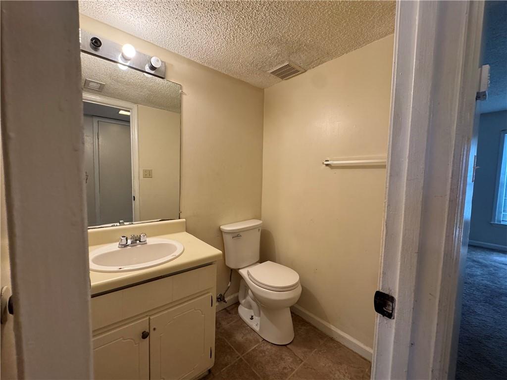 5140 Highpoint Road Union City, GA 30291 - Photo 10 of 13