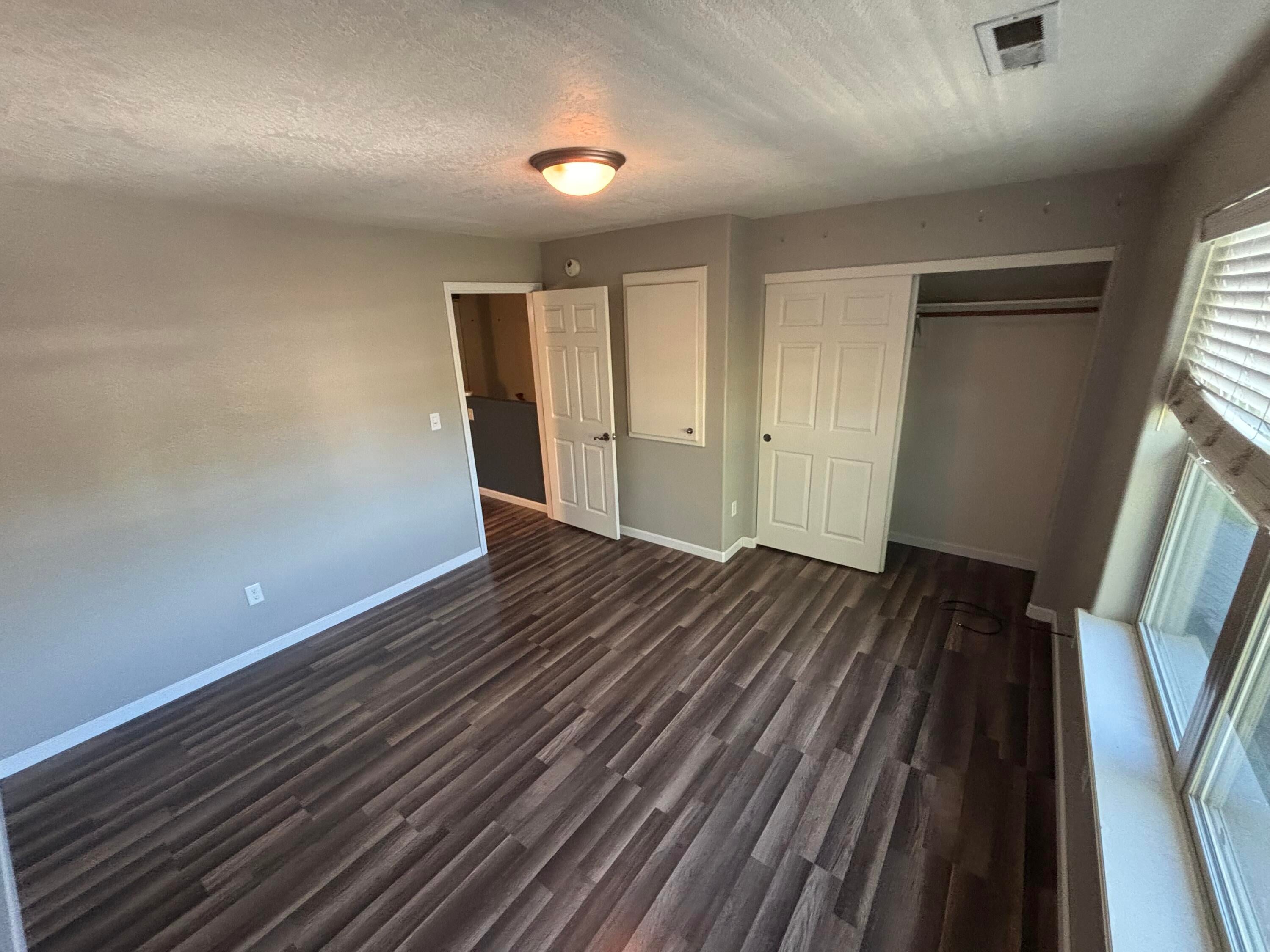 450 Midway Road, Unit 16 Medford, OR 97501 - Photo 11 of 18 16