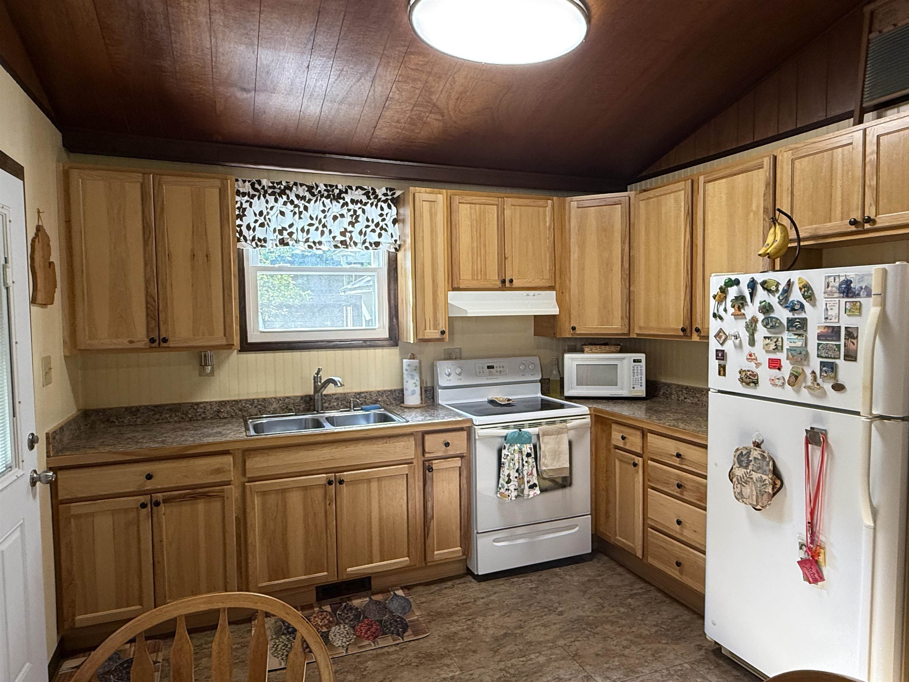 948 Rivers Terrace Road Gladwin, MI 48624 - Photo 24 of 40