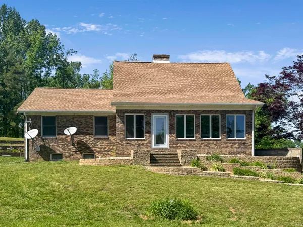 $389,900 | 9868 West 450th Street South, Owensville, IN 47665