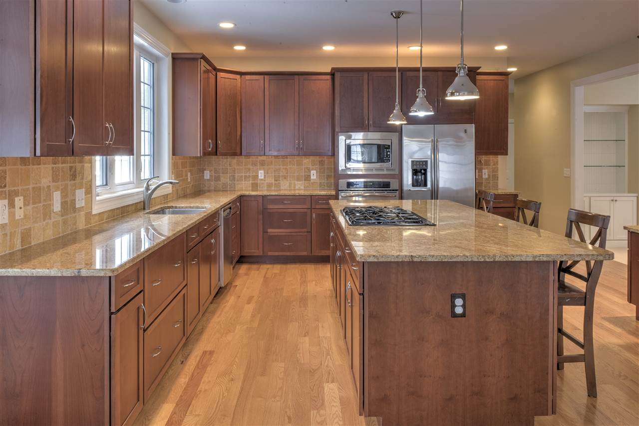 85 Whitcombs Mill Road Keene, NH 03431 - Photo 4 of 40