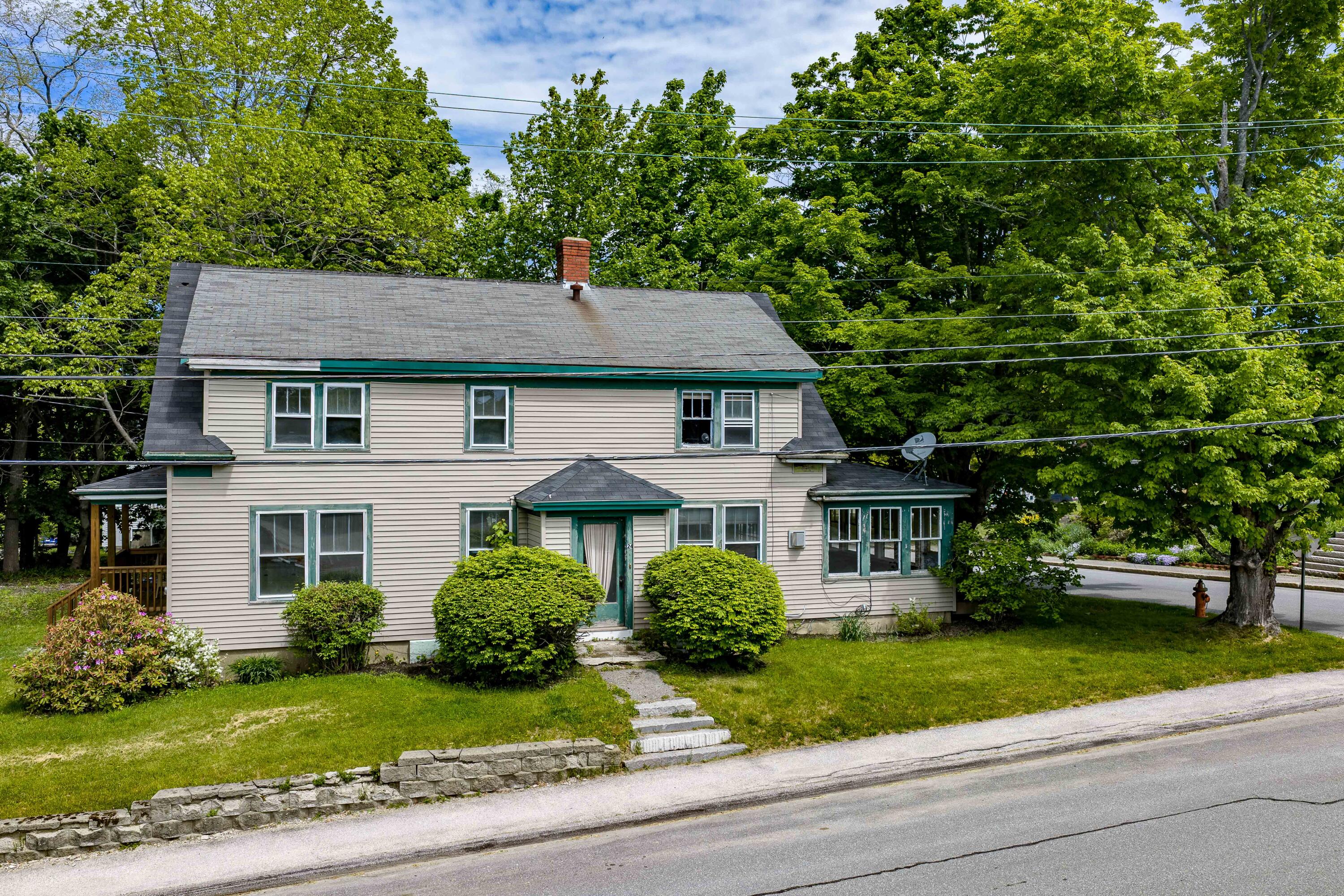 24 Pine Street Ellsworth, ME 04605 - Photo 2 of 31 Front house 2