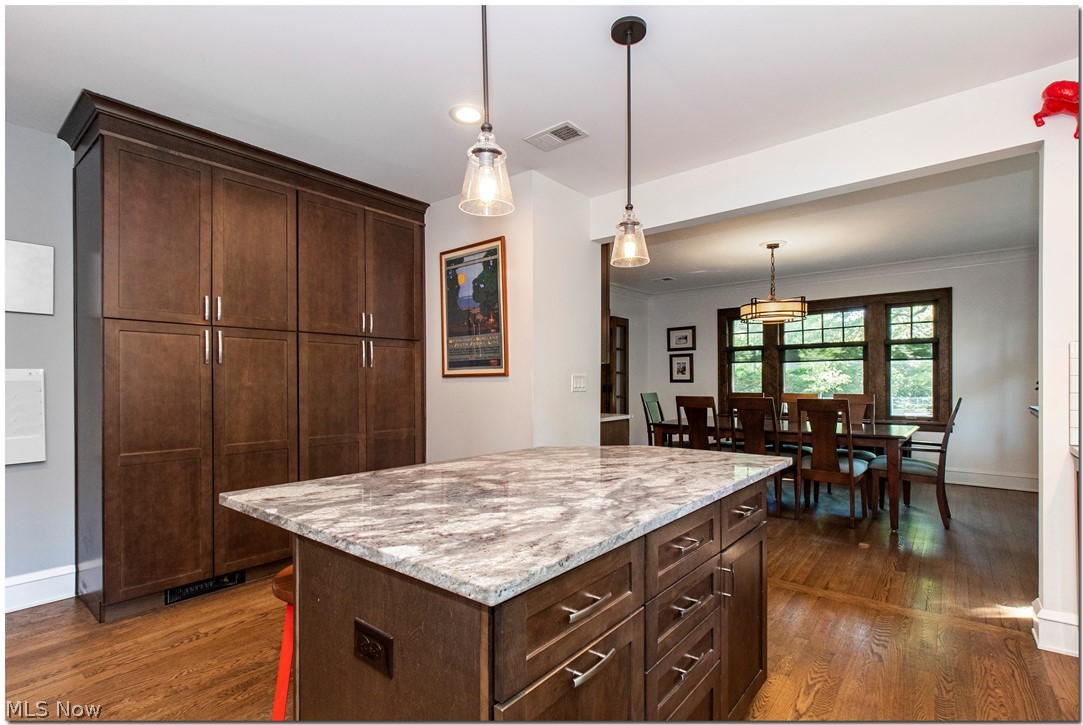 3004 Woodbury Road Cleveland, OH 44120 - Photo 6 of 35