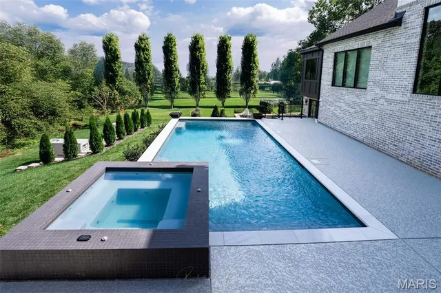 $3,058,000 | Tbb Tbb Ballas Ridge, Des Peres, MO 63131