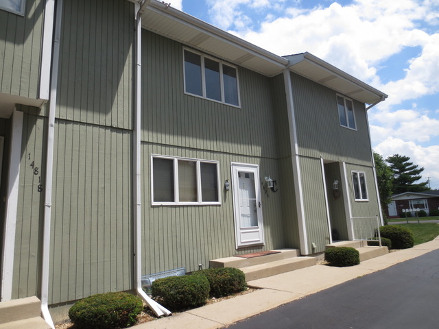 14820 South Penn Road Plainfield, IL 60544 - Photo 1 of 25 a view of a house with a yard