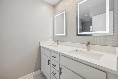 $750,000 | 1908 McCraren Road, Highland Park, IL 60035